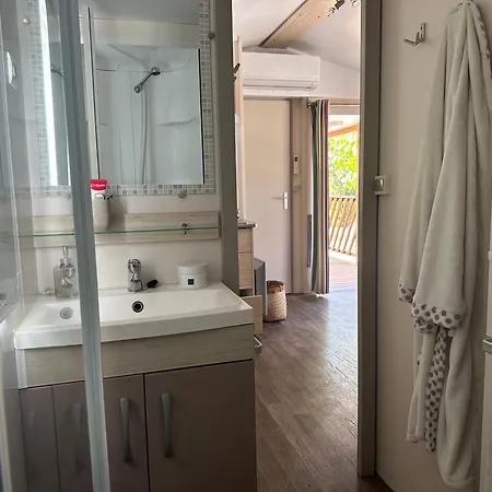 Camping Rio Vero De Alquezar אתר קמפינג *