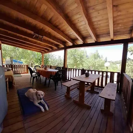 Camping Rio Vero De Alquezar אתר קמפינג